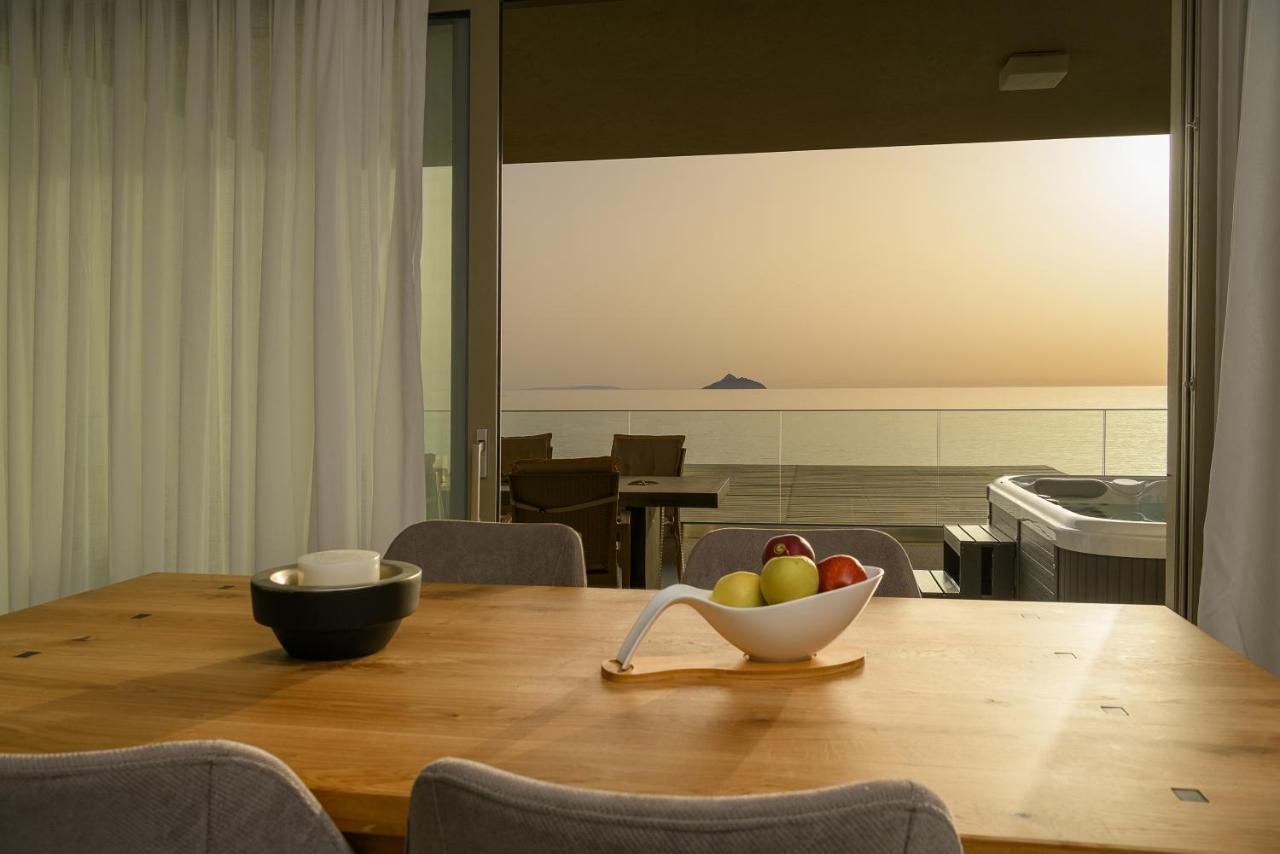 Diamond Dream III Apartment Kalamaki  Ngoại thất bức ảnh